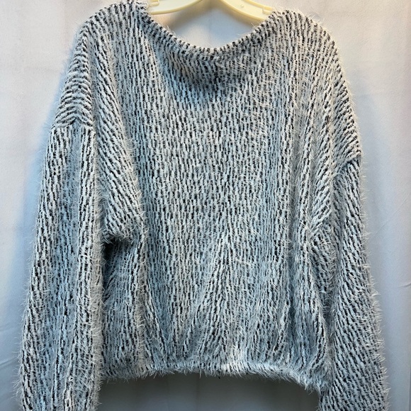 Navy & white sweater - Picture 4 of 5